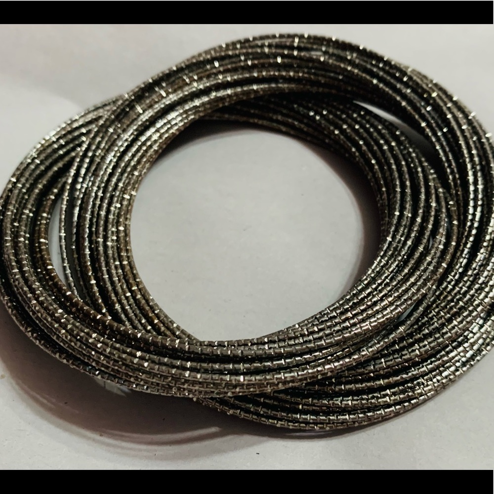 Set of bangles